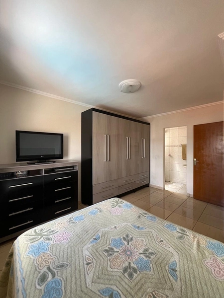 Casa com piscina por 480 mil: 13ª foto da galeria de imagens do imóvel