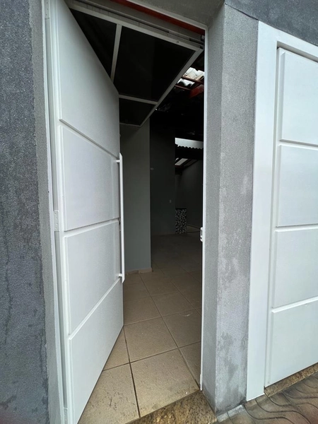 Casa há 2 minutos do trevo de Três Pontas: 2ª foto da galeria de imagens do imóvel