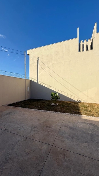 Casa nova no Santa Luzia: 2ª foto da galeria de imagens do imóvel