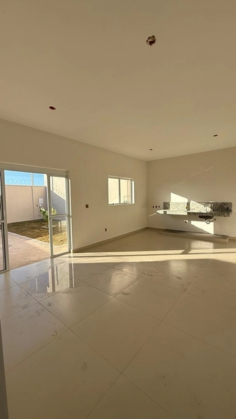 Casa nova no Santa Luzia: 4ª foto da galeria de imagens do imóvel