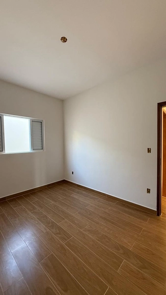 Casa nova no Santa Luzia: 15ª foto da galeria de imagens do imóvel