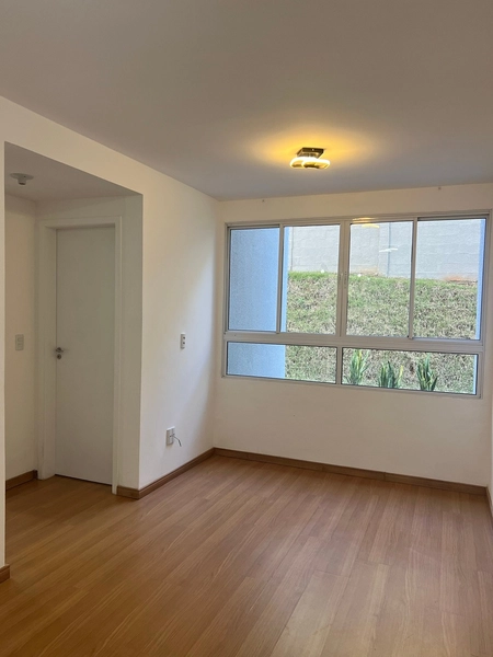 Apto no Quaresmeira por 220 mil: 1ª foto da galeria de imagens do imóvel