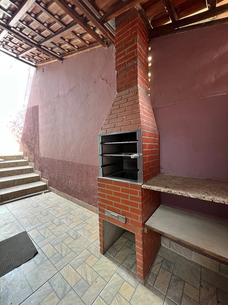 Casa com 3 dormitórios de 300 mil por 280 mil: 1ª foto da galeria de imagens do imóvel