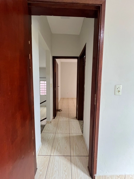 Casa com 3 dormitórios de 300 mil por 280 mil: 9ª foto da galeria de imagens do imóvel