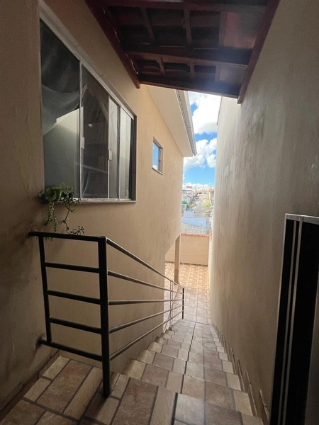 Casa a 5 min do Shopping: 13ª foto da galeria de imagens do imóvel