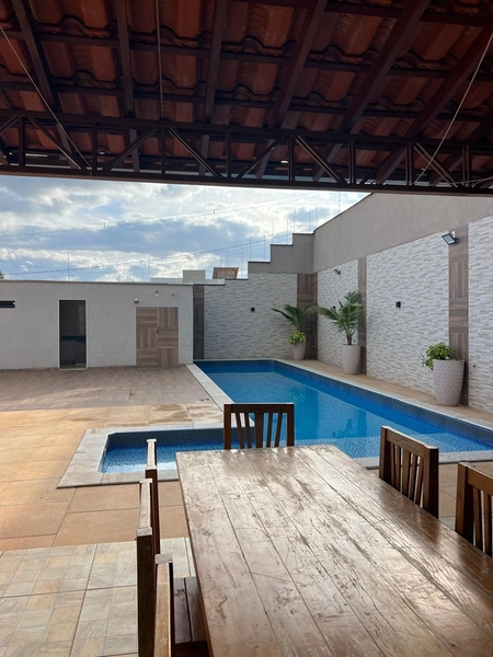 Casa com piscina em condomínio por 1.200.000,00: 29ª foto da galeria de imagens do imóvel