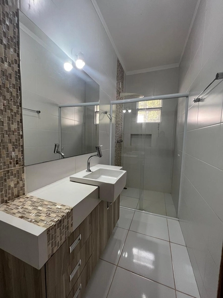 Casa com piscina em condomínio por 1.200.000,00: 18ª foto da galeria de imagens do imóvel