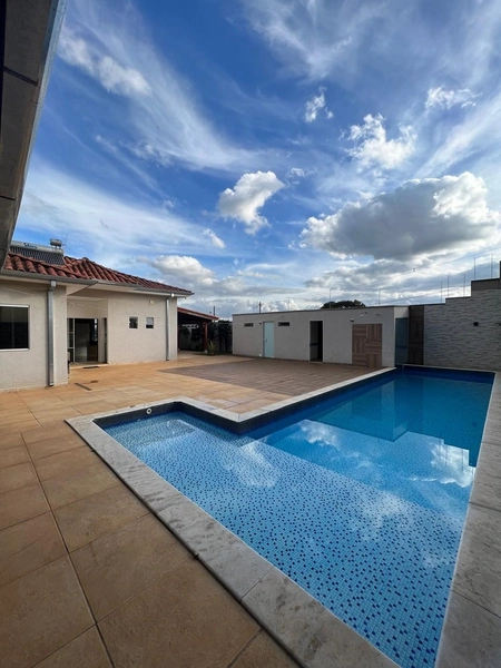 Casa com piscina em condomínio por 1.200.000,00: 30ª foto da galeria de imagens do imóvel