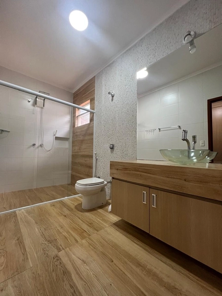 Casa com piscina em condomínio por 1.200.000,00: 21ª foto da galeria de imagens do imóvel