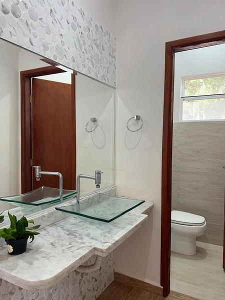 Casa com piscina em condomínio por 1.200.000,00: 14ª foto da galeria de imagens do imóvel