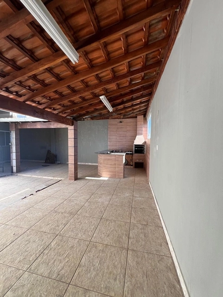 Casa no Jardim Estrela II com piscina por 420 mil: 10ª foto da galeria de imagens do imóvel