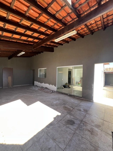 Casa no Jardim Estrela II com piscina por 420 mil: 2ª foto da galeria de imagens do imóvel