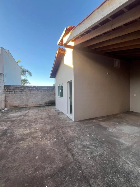Casa de terreno inteiro por 330 mil: 10ª foto da galeria de imagens do imóvel