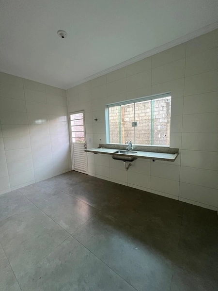 Casa de terreno inteiro por 330 mil: 9ª foto da galeria de imagens do imóvel