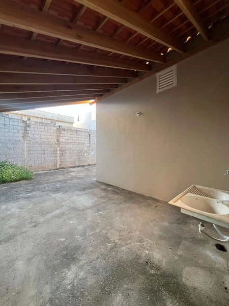 Casa de terreno inteiro por 330 mil: 12ª foto da galeria de imagens do imóvel