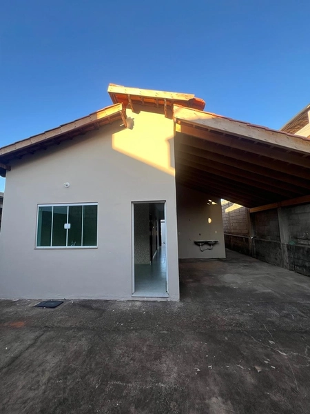 Casa de terreno inteiro por 330 mil: 11ª foto da galeria de imagens do imóvel