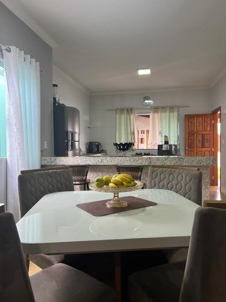 Casa Plana com Área Gourmet e gramado: 6ª foto da galeria de imagens do imóvel