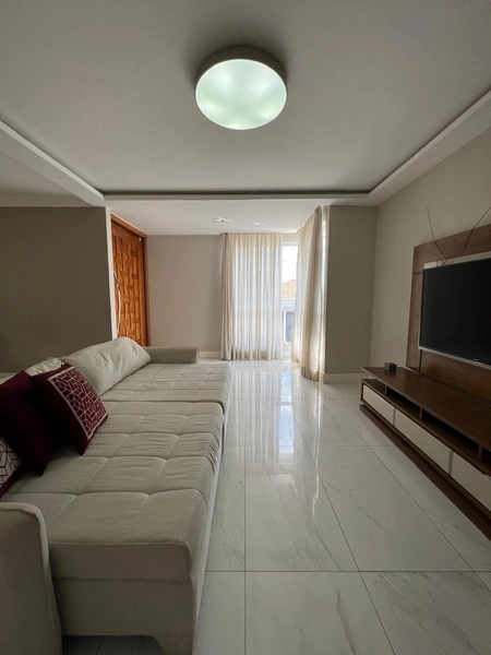 Casa no Cidade Nova por 680 mil: 1ª foto da galeria de imagens do imóvel