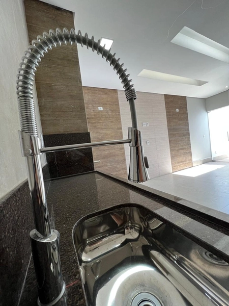 Casa Plana com energia fotovoltaíca: 23ª foto da galeria de imagens do imóvel