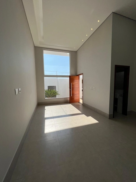 Casa Plana com energia fotovoltaíca: 9ª foto da galeria de imagens do imóvel