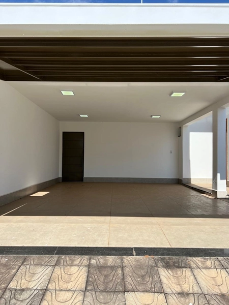Casa Plana com energia fotovoltaíca: 2ª foto da galeria de imagens do imóvel