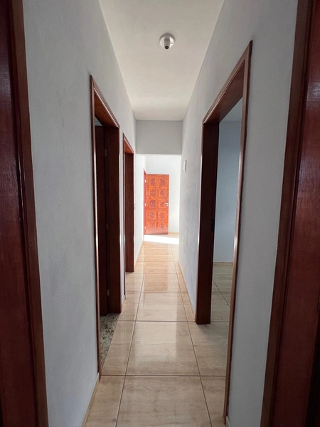 Casa com terreno inteiro por 320 mil: 13ª foto da galeria de imagens do imóvel