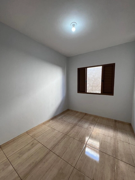 Casa com terreno inteiro por 320 mil: 11ª foto da galeria de imagens do imóvel