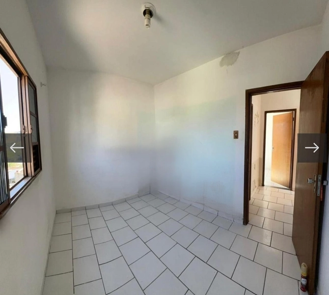 Casa de terreno inteiro por 230 mil: 5ª foto da galeria de imagens do imóvel