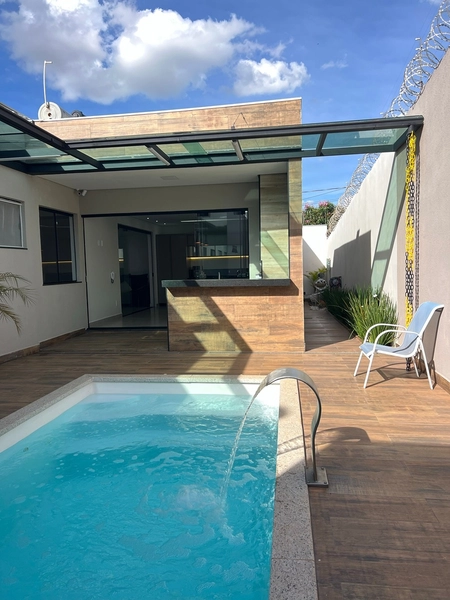 Casa com Piscina por 750 mil: 31ª foto da galeria de imagens do imóvel