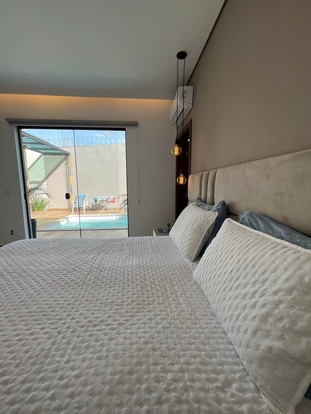Casa com Piscina por 750 mil: 14ª foto da galeria de imagens do imóvel
