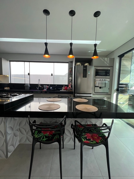 Casa com Piscina por 750 mil: 19ª foto da galeria de imagens do imóvel