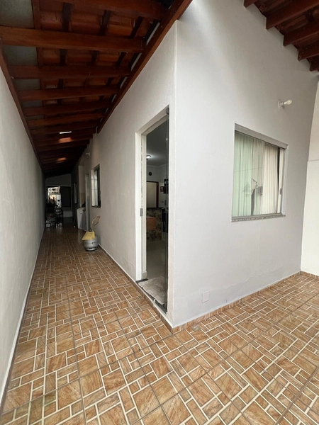 Casa à 5 minutos do shopping de 280 por 260 mil: 3ª foto da galeria de imagens do imóvel