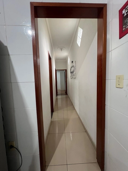 Casa à 5 minutos do shopping de 280 por 260 mil: 9ª foto da galeria de imagens do imóvel