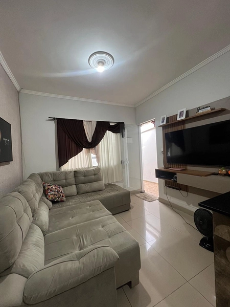 Casa à 5 minutos do shopping de 280 por 260 mil: 4ª foto da galeria de imagens do imóvel