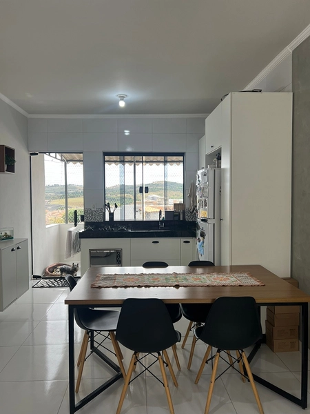 Casa em terreno inteiro por 350 mil: 7ª foto da galeria de imagens do imóvel