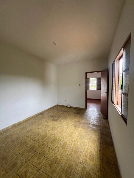 Casa de esquina por 260 mil: 6ª foto da galeria de imagens do imóvel