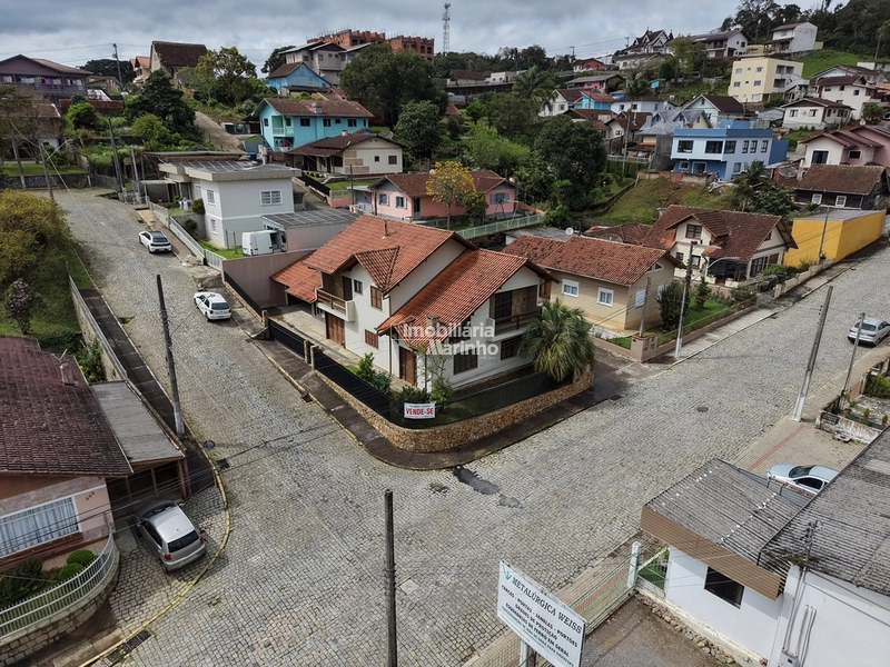 Residência com 4 quartos e suíte no centro de São Bento do Sul!!: 4ª foto da galeria de imagens do imóvel