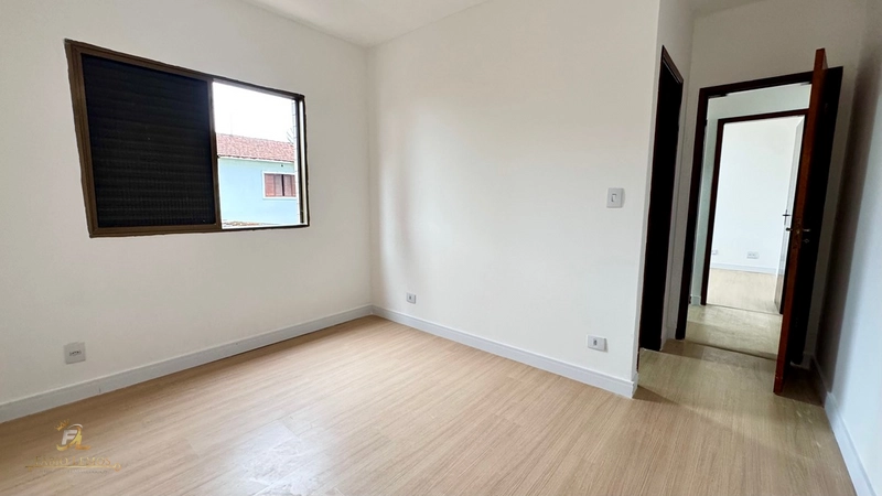 Apartamento com 2 dormitórios sendo uma suite, Vila Tupi, Lado Praia.: 11ª foto da galeria de imagens do imóvel