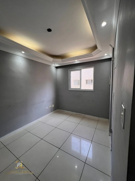 UM DORMITORIO C/M PISCINA : 3ª foto da galeria de imagens do imóvel