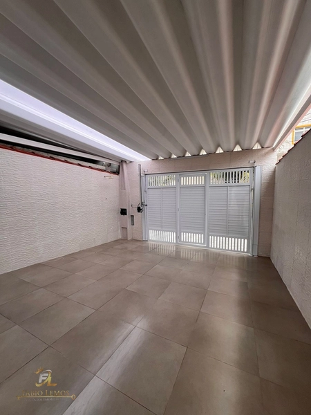  🏠 CASA DE 02 DORMITÓRIOS *REFORMADA* A 20 METROS DO MAR...: 4ª foto da galeria de imagens do imóvel