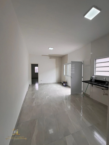  🏠 CASA DE 02 DORMITÓRIOS *REFORMADA* A 20 METROS DO MAR...: 5ª foto da galeria de imagens do imóvel