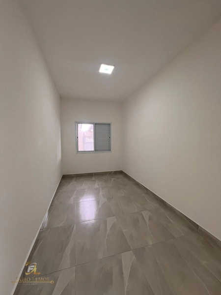  🏠 CASA DE 02 DORMITÓRIOS *REFORMADA* A 20 METROS DO MAR...: 9ª foto da galeria de imagens do imóvel