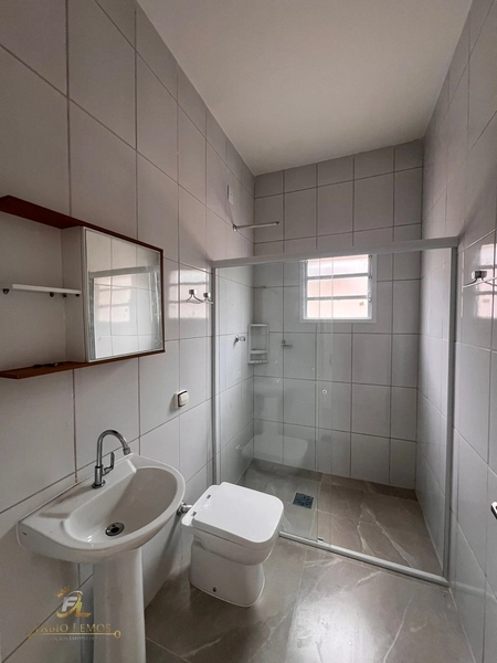  🏠 CASA DE 02 DORMITÓRIOS *REFORMADA* A 20 METROS DO MAR...: 8ª foto da galeria de imagens do imóvel