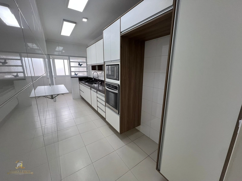 MORE EM UM DOS RESIDENCIAIS MAI COBIÇADO, DA PRAIA GRANDE : 10ª foto da galeria de imagens do imóvel