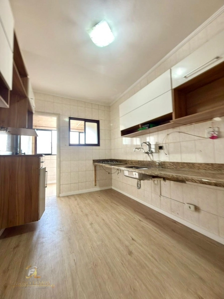 ÓTIMO APARTAMENTO A 400 METROS DO MAR : 6ª foto da galeria de imagens do imóvel