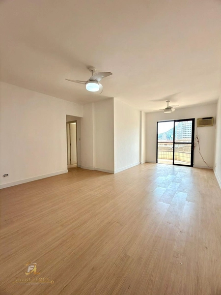 ÓTIMO APARTAMENTO A 400 METROS DO MAR : 2ª foto da galeria de imagens do imóvel