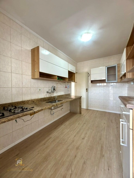 ÓTIMO APARTAMENTO A 400 METROS DO MAR : 7ª foto da galeria de imagens do imóvel