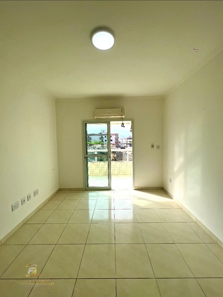 APARTAMENTO SÓ A 400 METROS DA PRAIA : 4ª foto da galeria de imagens do imóvel