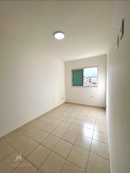 APARTAMENTO SÓ A 400 METROS DA PRAIA : 9ª foto da galeria de imagens do imóvel