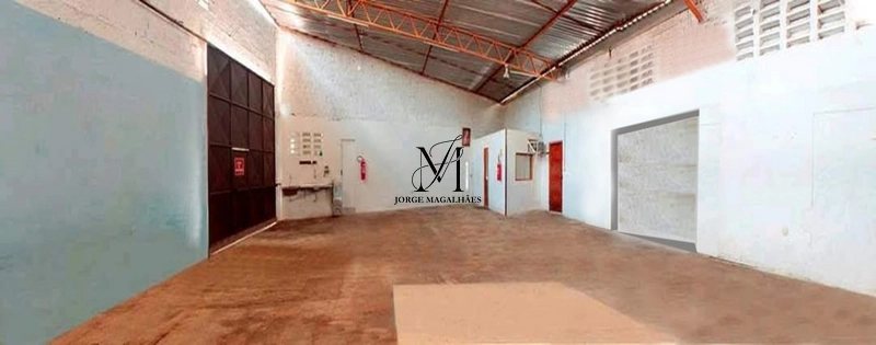 CASA E SALÃO: 9ª foto da galeria de imagens do imóvel